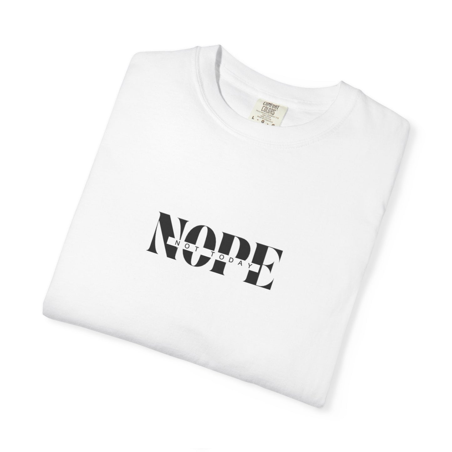 US Casual Statement T-Shirt with 'NOPE' Print, Ideal for Everyday Wear, Humorous Gift, Relaxed Fit Tee, Unisex Apparel for Comfort